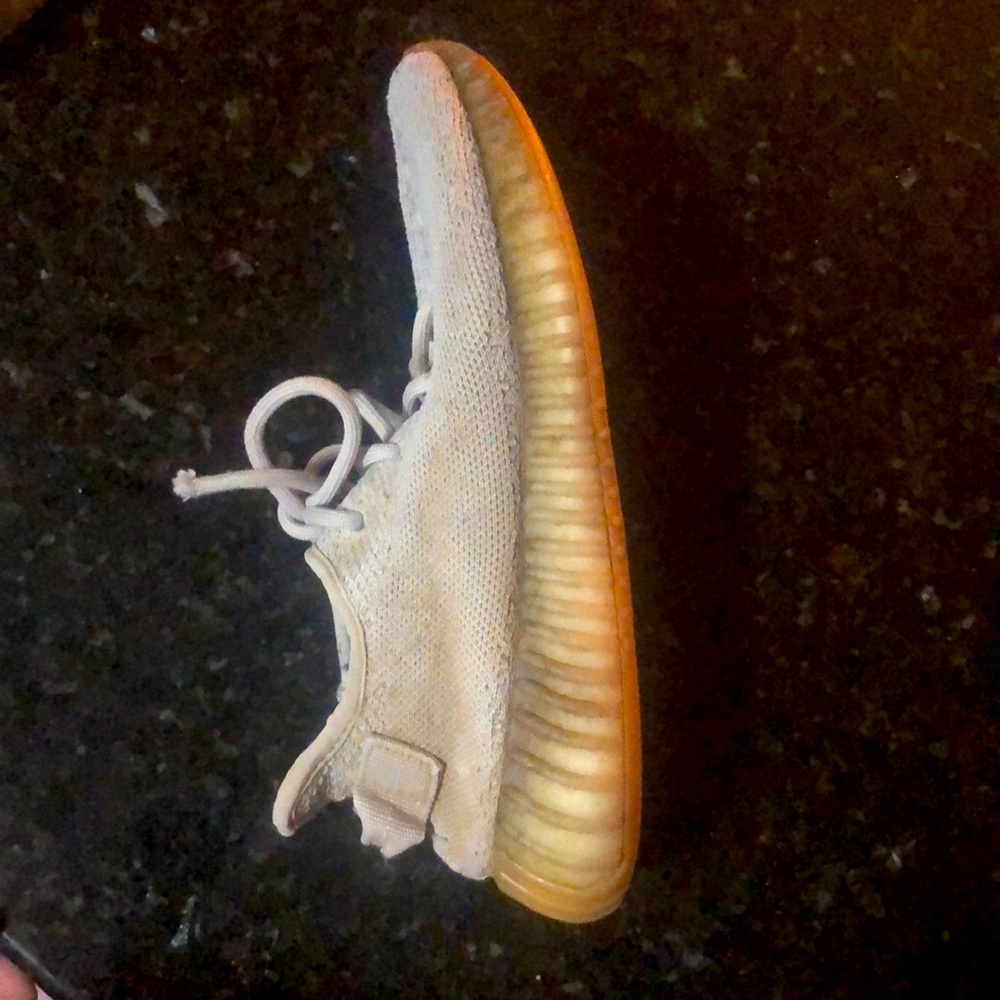 Youth Adidas Yeezy Boost 350 - Picture 9 of 11